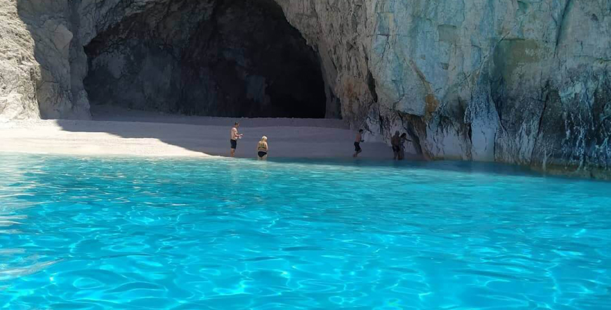 shipwreck tour life and boat