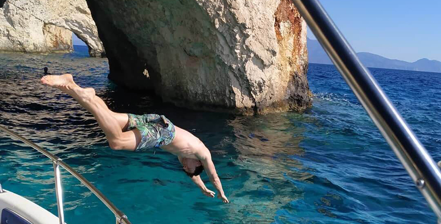 shipwreck tour life and boat